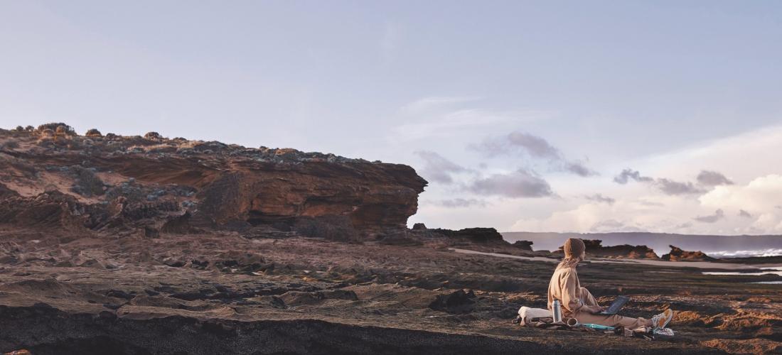 Landscape of a cliff overlooking the ocean